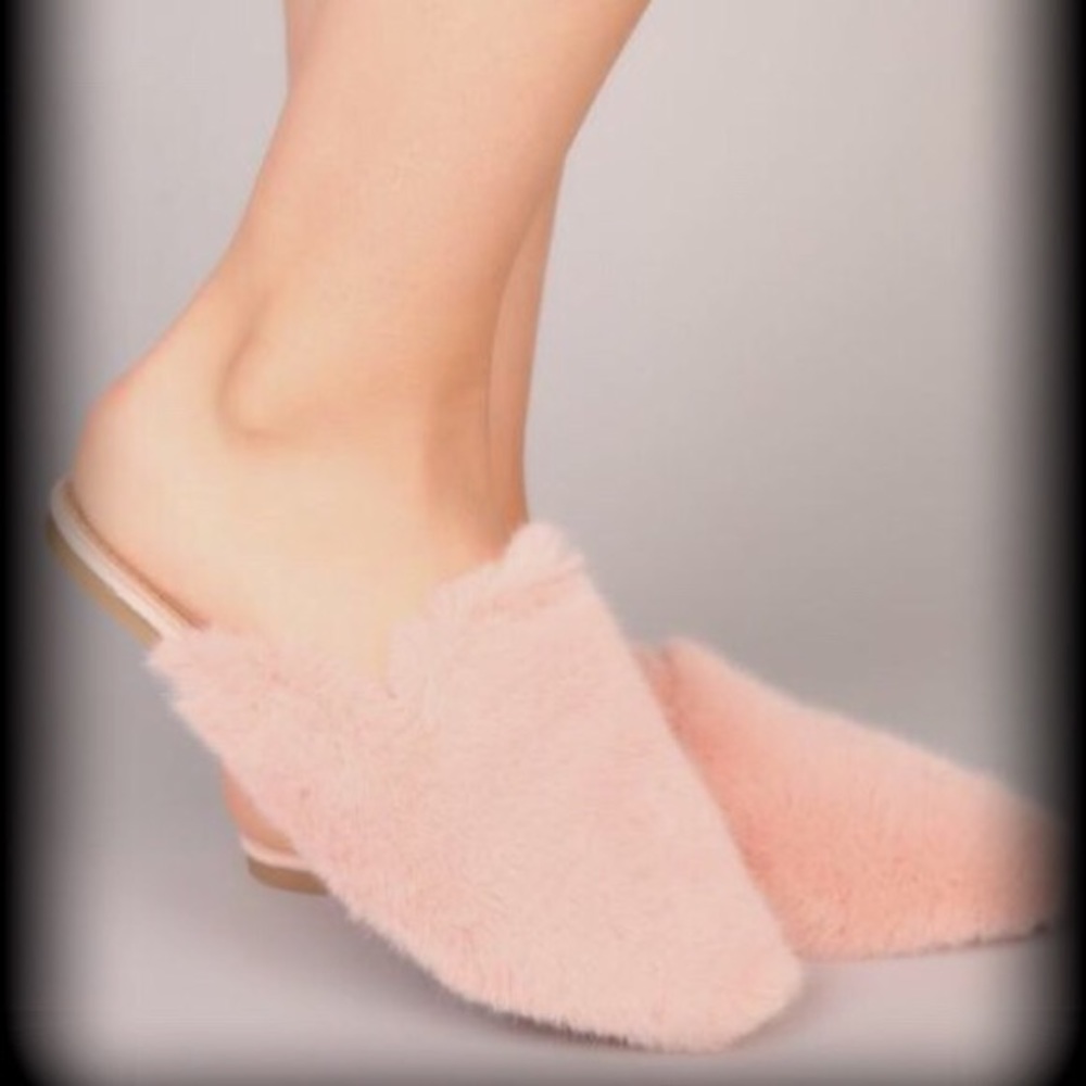 Fauxy Feels Slides By Fashion Nova (blush color)